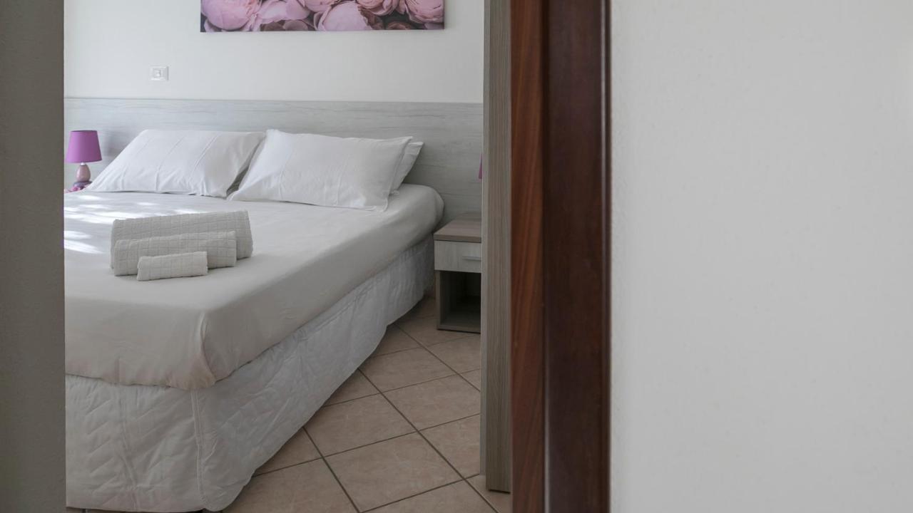 Oasi In Centro - Cala Gonone Apartment Bagian luar foto
