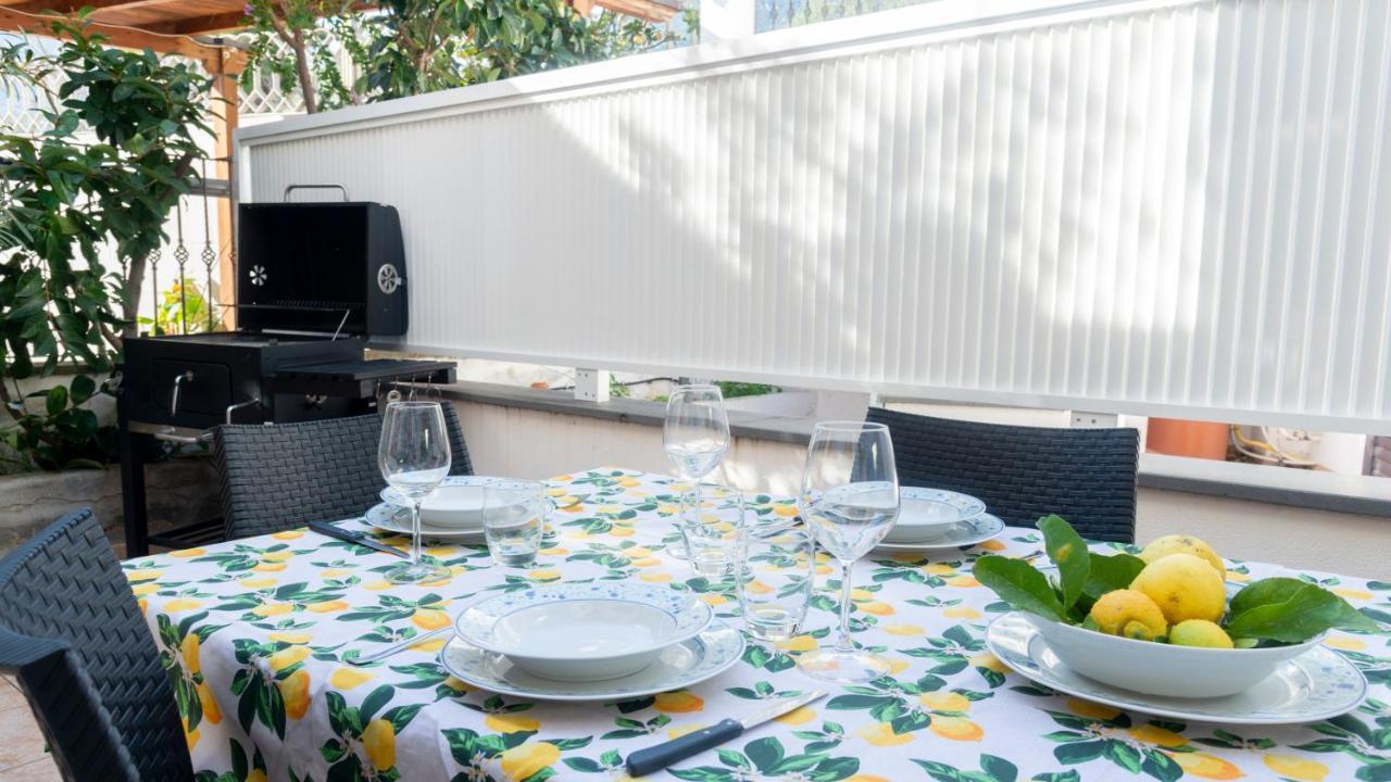 Oasi In Centro - Cala Gonone Apartment Bagian luar foto