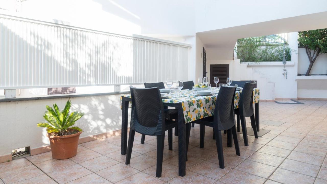 Oasi In Centro - Cala Gonone Apartment Bagian luar foto