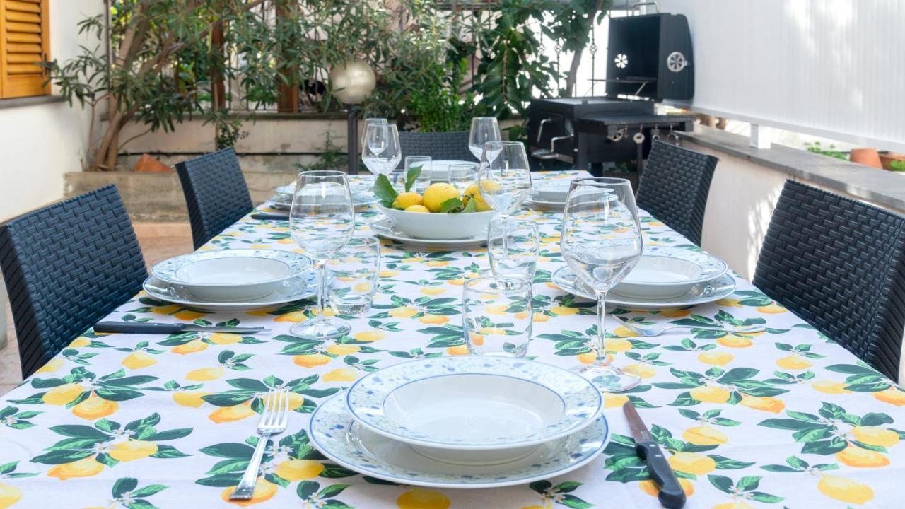 Oasi In Centro - Cala Gonone Apartment Bagian luar foto