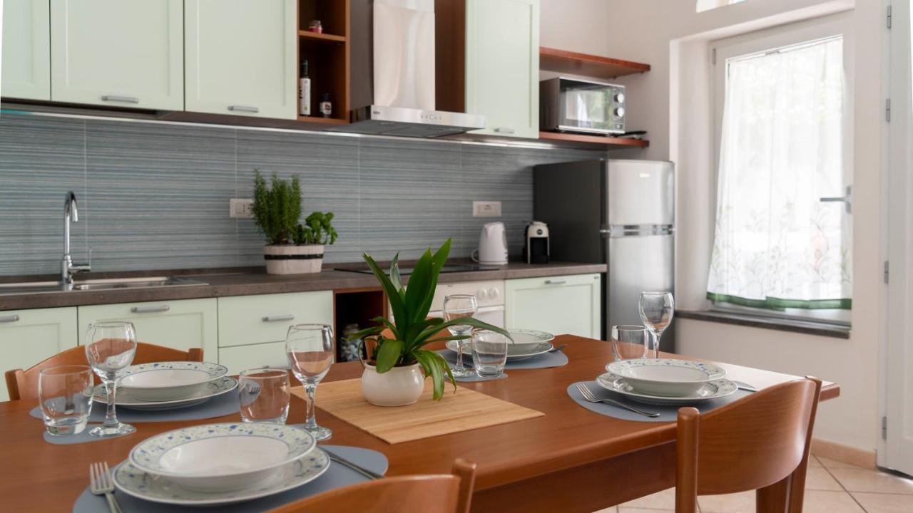 Oasi In Centro - Cala Gonone Apartment Bagian luar foto